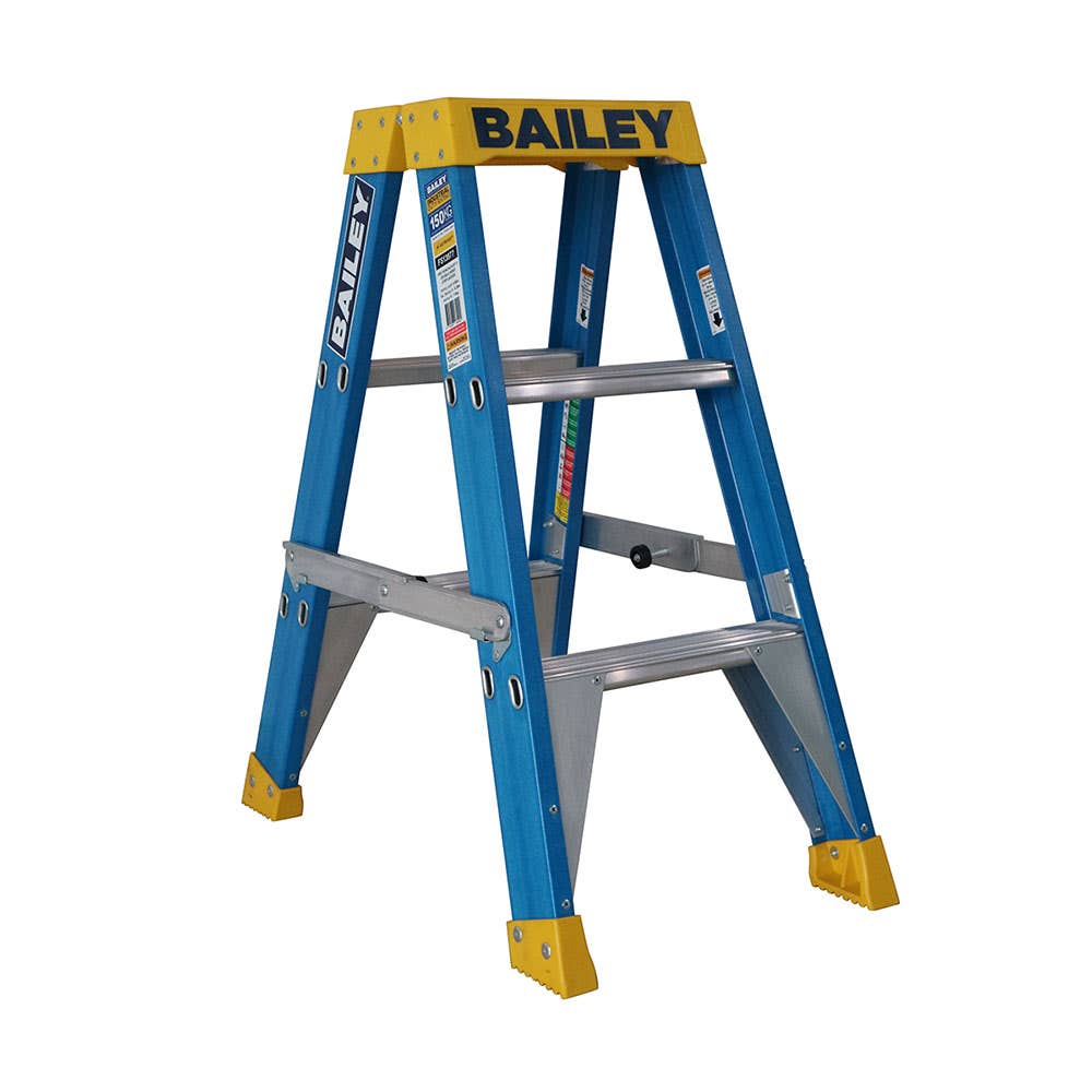 Double Sided Fibreglass Ladder 0.9m 150kg 91130009 FS13977