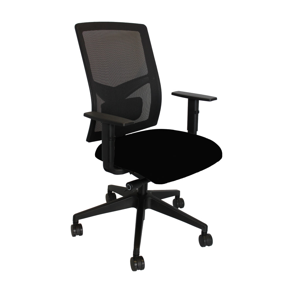 Bibbulmun Flo Mesh Task Chair Adj Arms 135kg Carbon Fabric_1053226_FLO ARMS CARBON