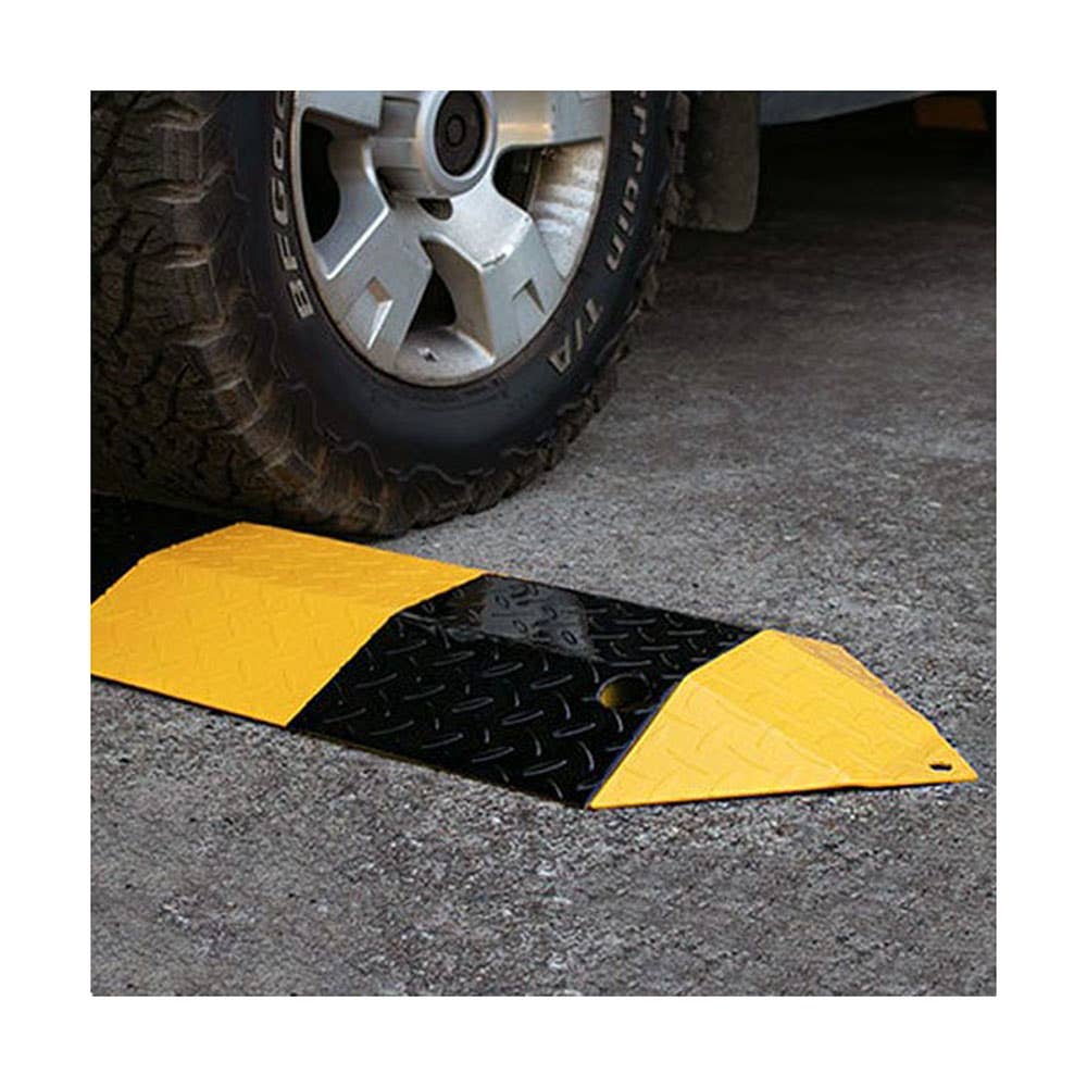 Heavy Duty Metal Speed Hump Yellow/Black 1,000mm 3mm Thick 465582 A0126